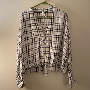 Cropped tie black and white grid top